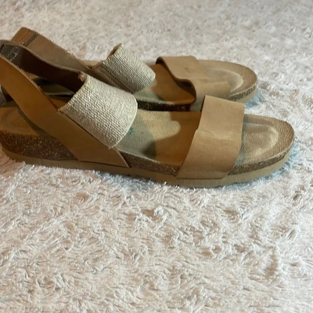Bionatural leather sandals size 7